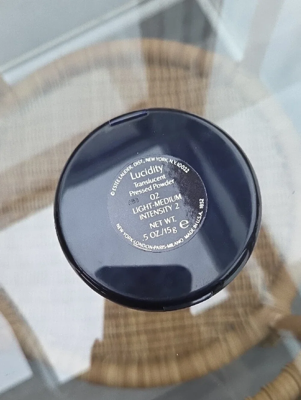 Estee Lauder Lucidity Translucent Pressed Powder - Light Medium Intensity 2